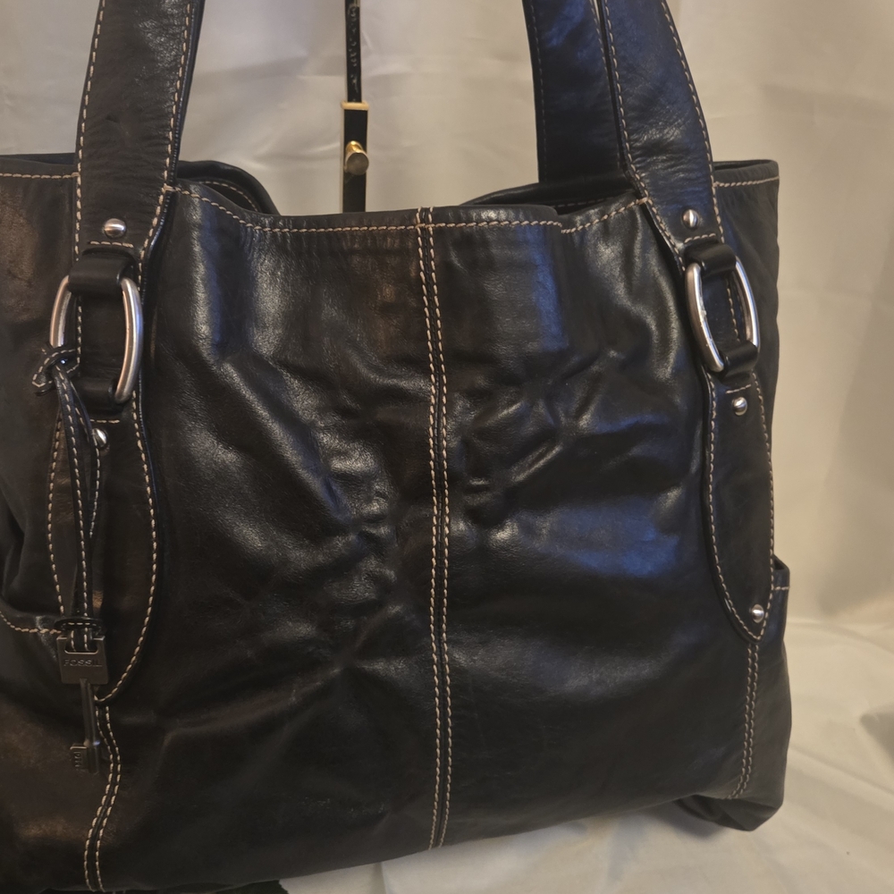 Fossil Genuine Leather Black Tote Bag Large Classic Shoulder Work Bag Key Charm - Picture 13 of 14